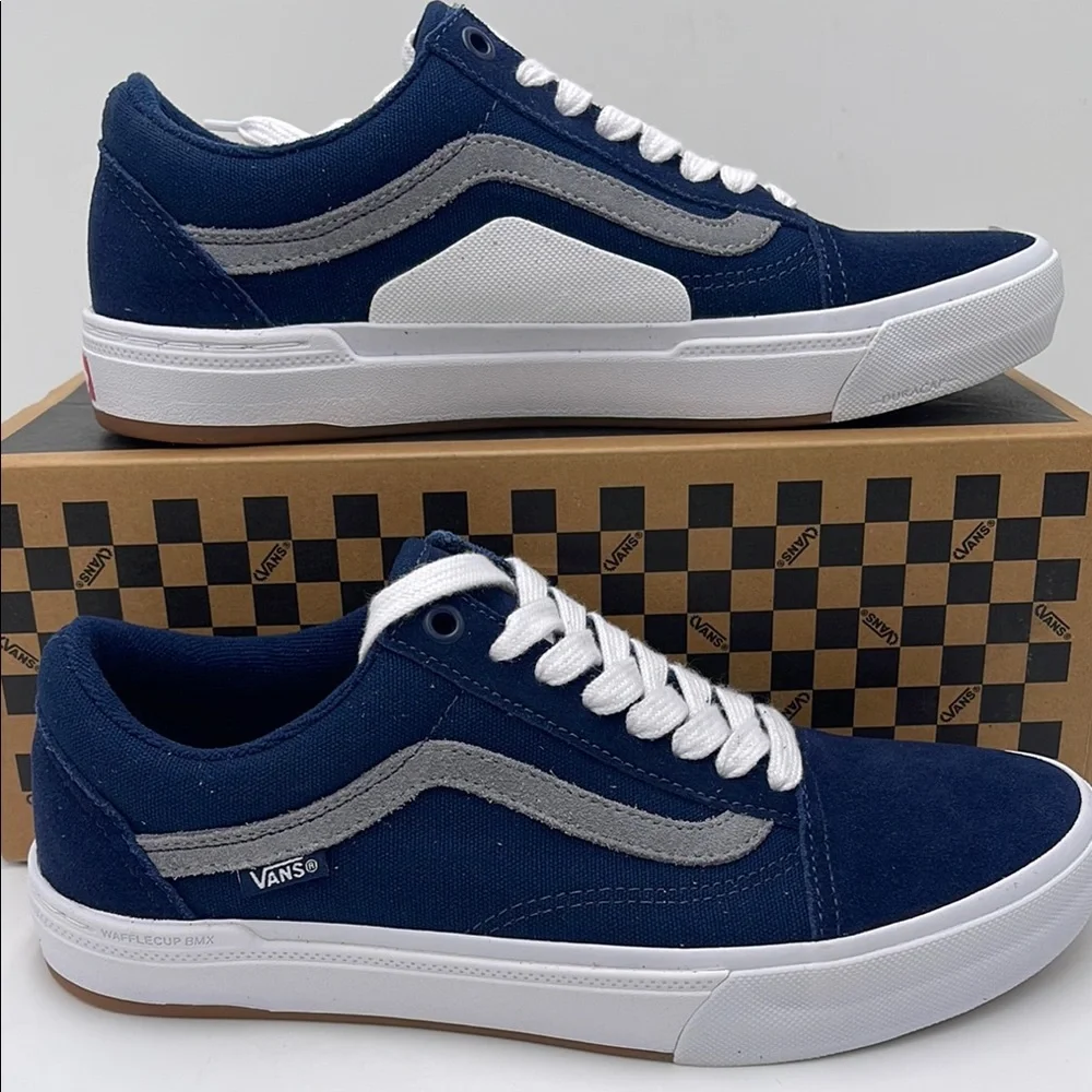 Vans WMNS Blue and White Sneakers Bmx Old Skool Navy/White VN0005UZNAV
